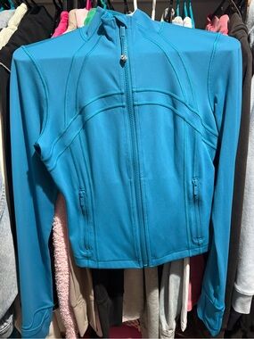 Lululemon cropped define jacket “Hawaiian blue”